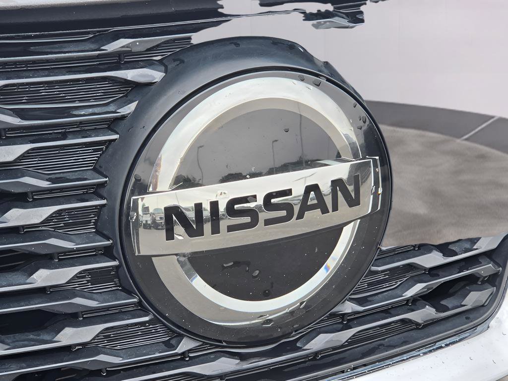 Used 2020 Nissan Rogue S w/ Special Edition Package FWD image 12