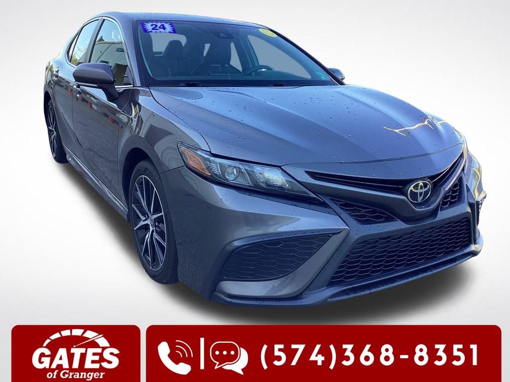 Used 2024 Toyota Camry SE video 1