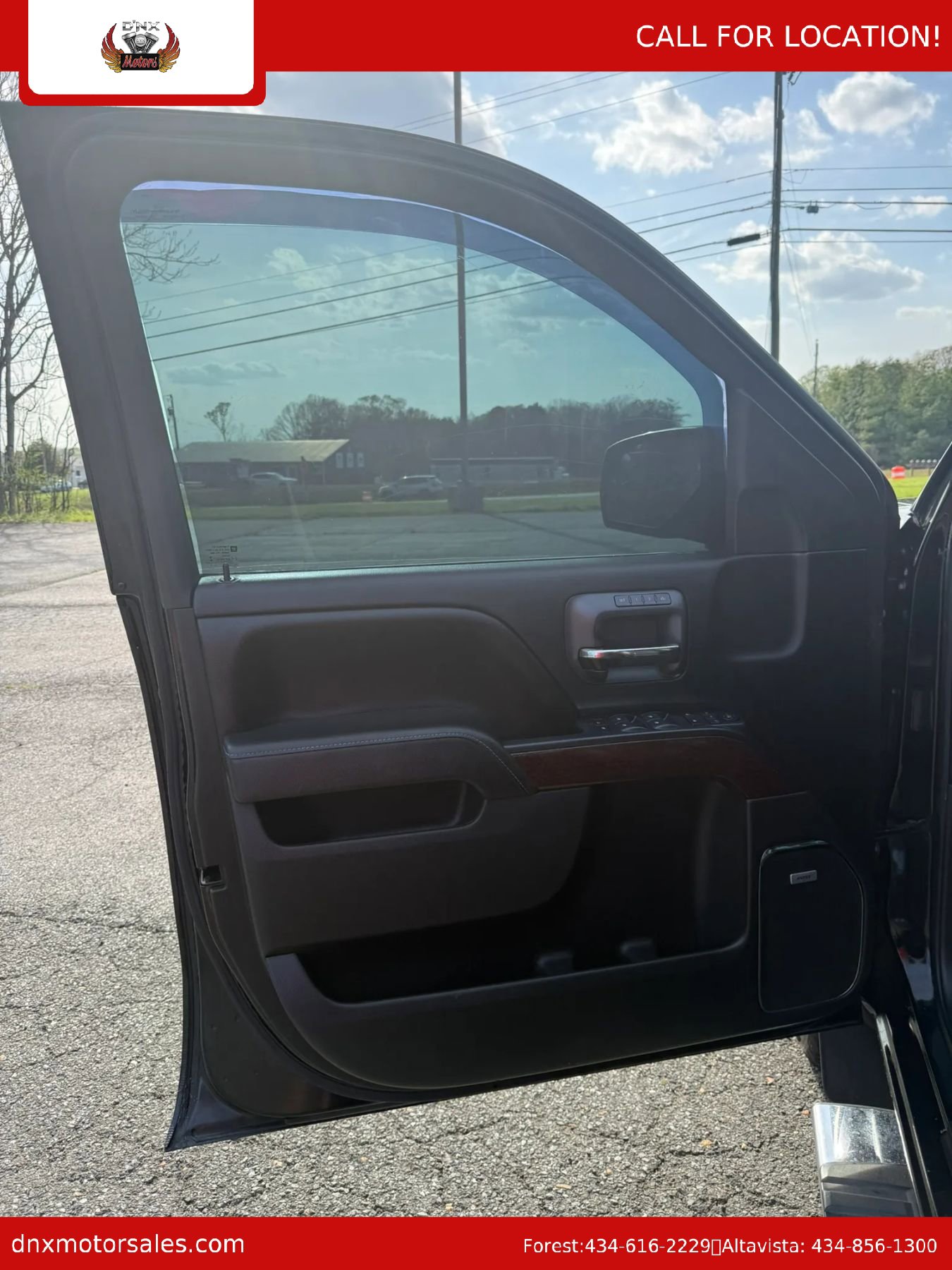 Used 2015 GMC Sierra 1500 SLT w/ SLT Crew Cab Value Package image 18