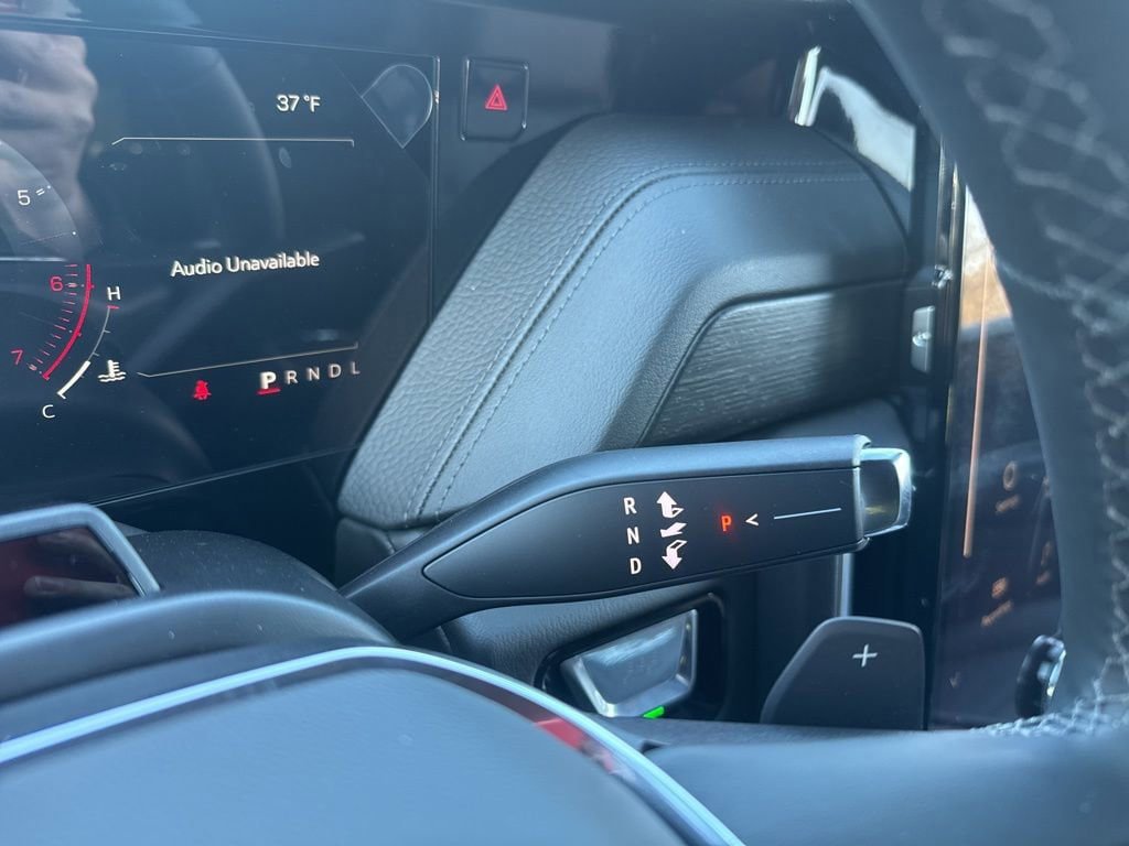 New 2026 GMC Yukon Denali w/ Denali Reserve Package AWD/4WD image 29