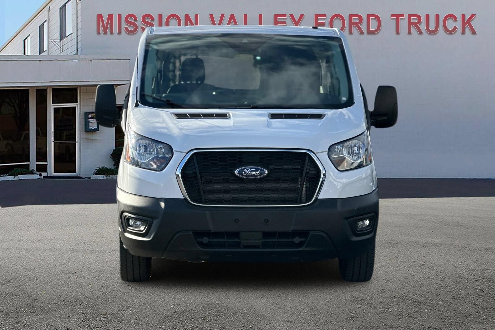 Used 2025 Ford Transit 250 Low Roof w/ Exterior Upgrade Package RWD image 9