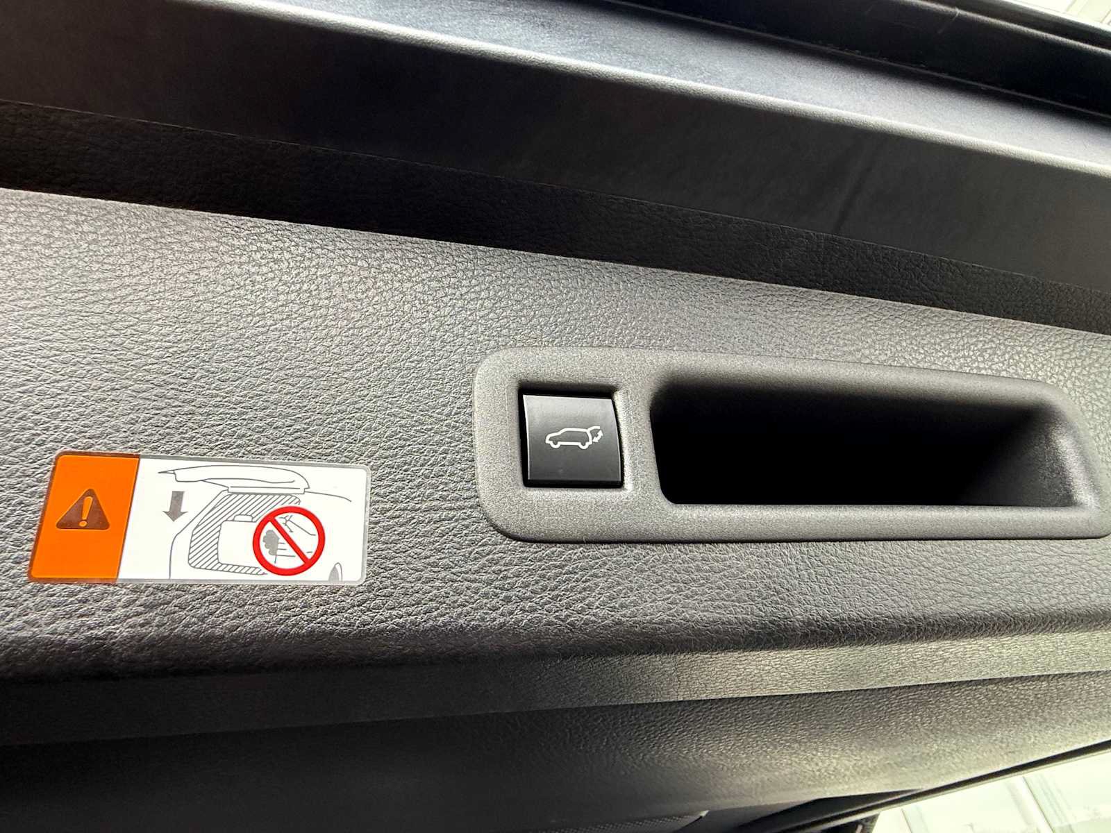 Certified 2026 Toyota Sienna LE AWD/4WD image 33
