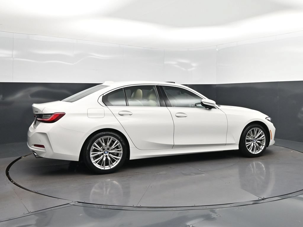 Certified 2023 BMW 330i Sedan w/ Driving Assistance Package RWD image 8