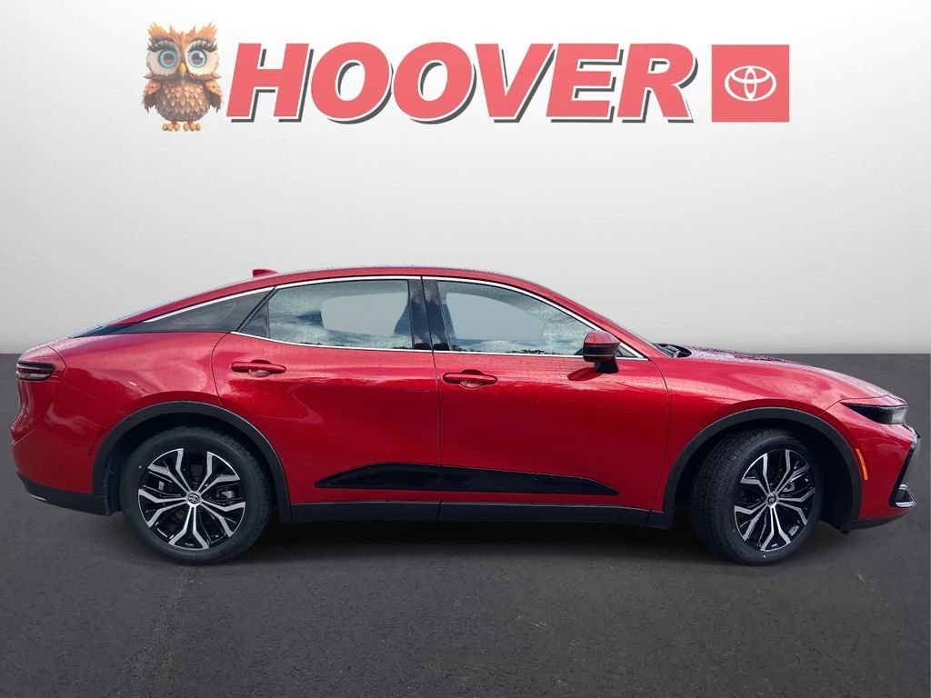 Used 2023 Toyota Crown Limited image 2