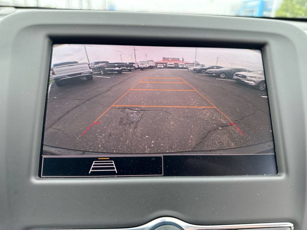 Used 2024 Chevrolet Equinox LS w/ Midnight Edition FWD image 17