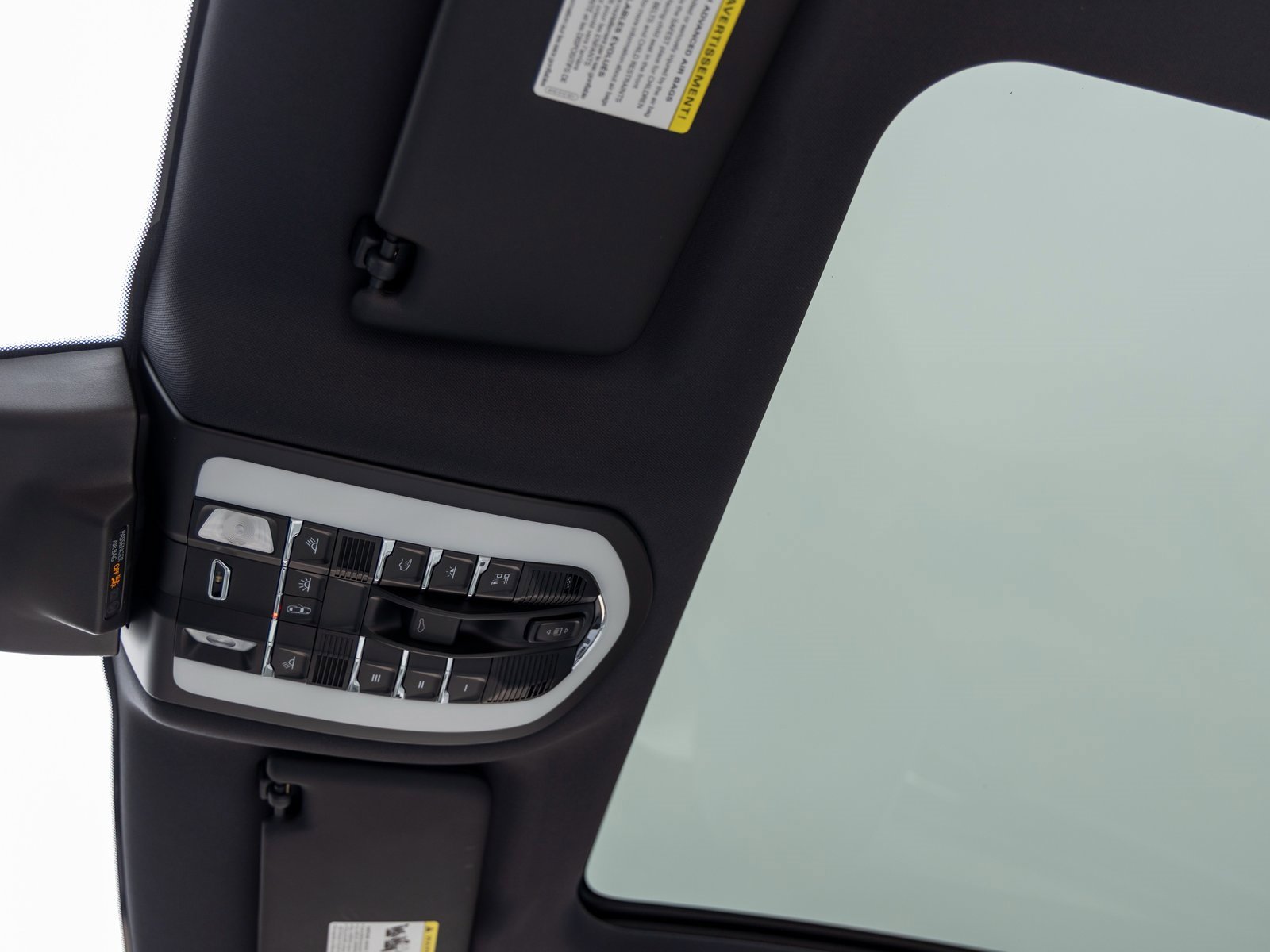 New 2025 Porsche Macan image 29