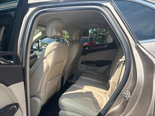 Used 2019 Lincoln MKC Select w/ Select Plus Package FWD image 9