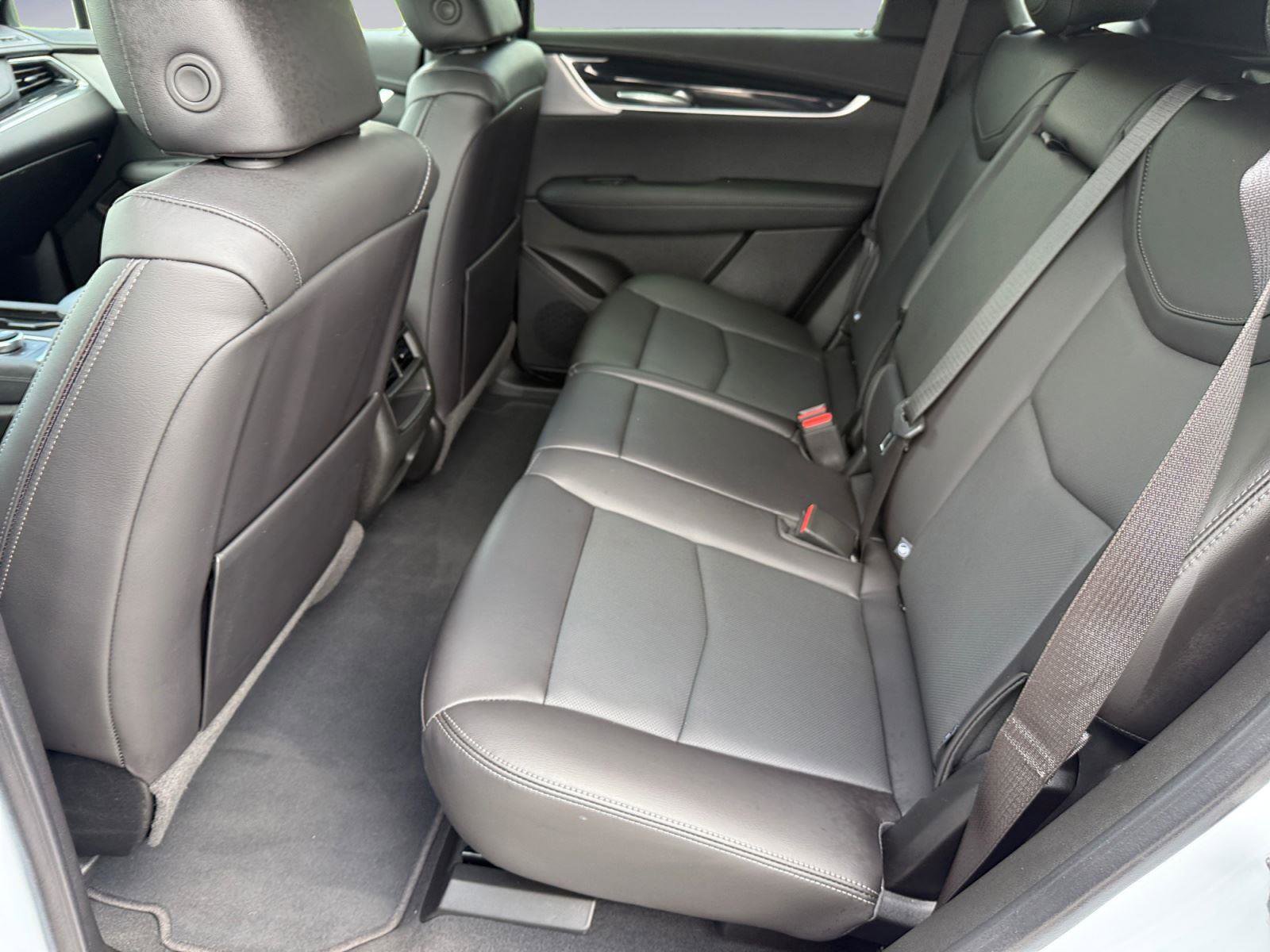 New 2026 Cadillac XT5 Premium Luxury w/ Driver Assist Package AWD/4WD image 11