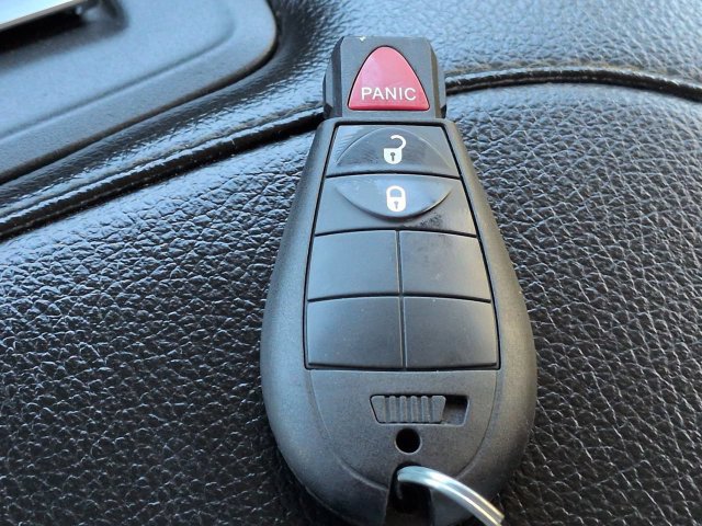 Used 2024 RAM 1500 Classic SLT AWD/4WD image 32