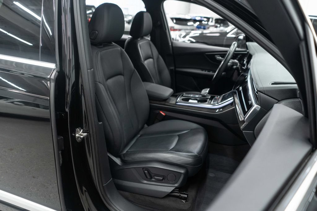 Used 2023 Audi Q7 3.0T Premium w/ Convenience Package AWD/4WD image 9