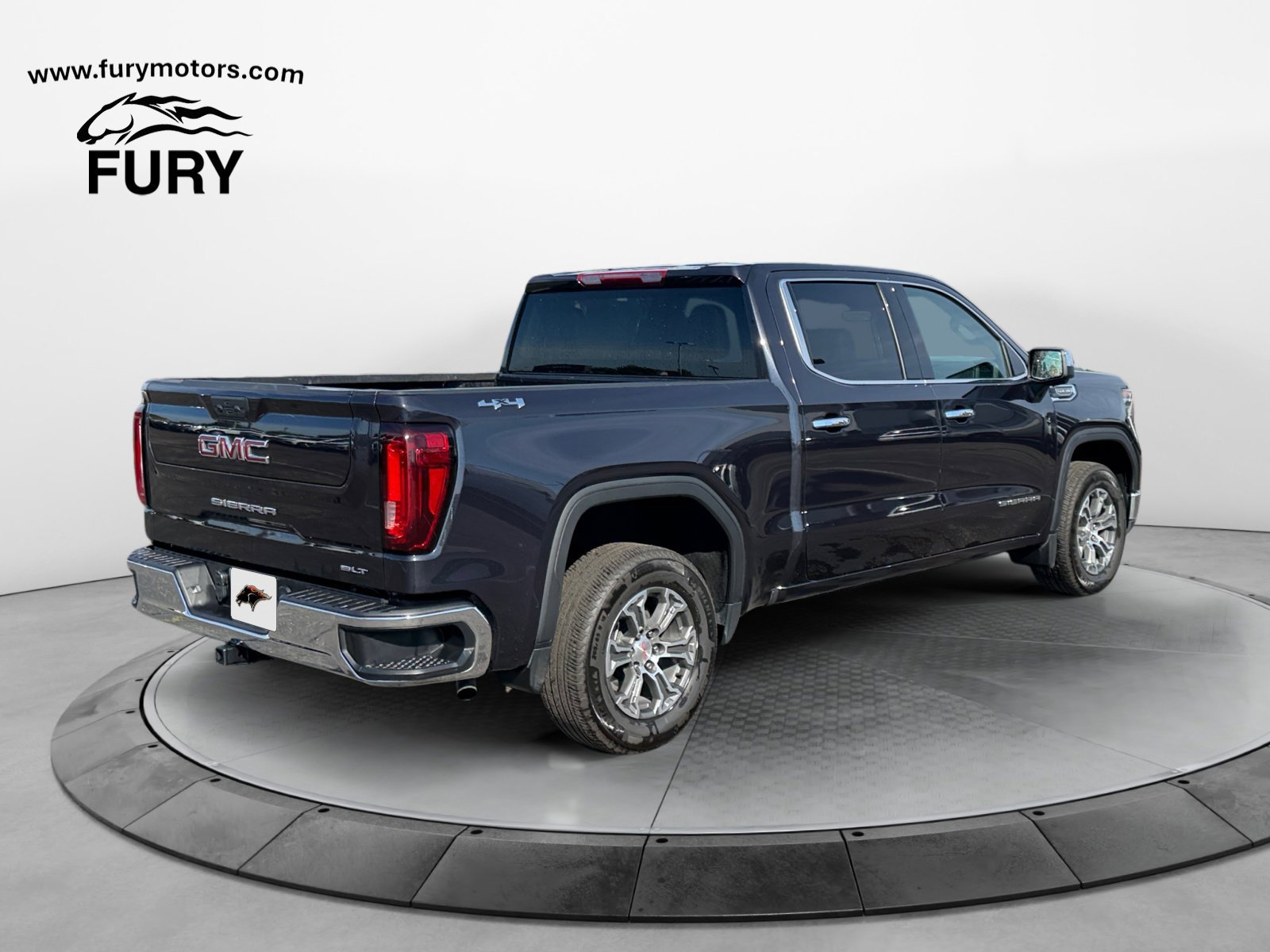 Used 2026 GMC Sierra 1500 SLT AWD/4WD image 7