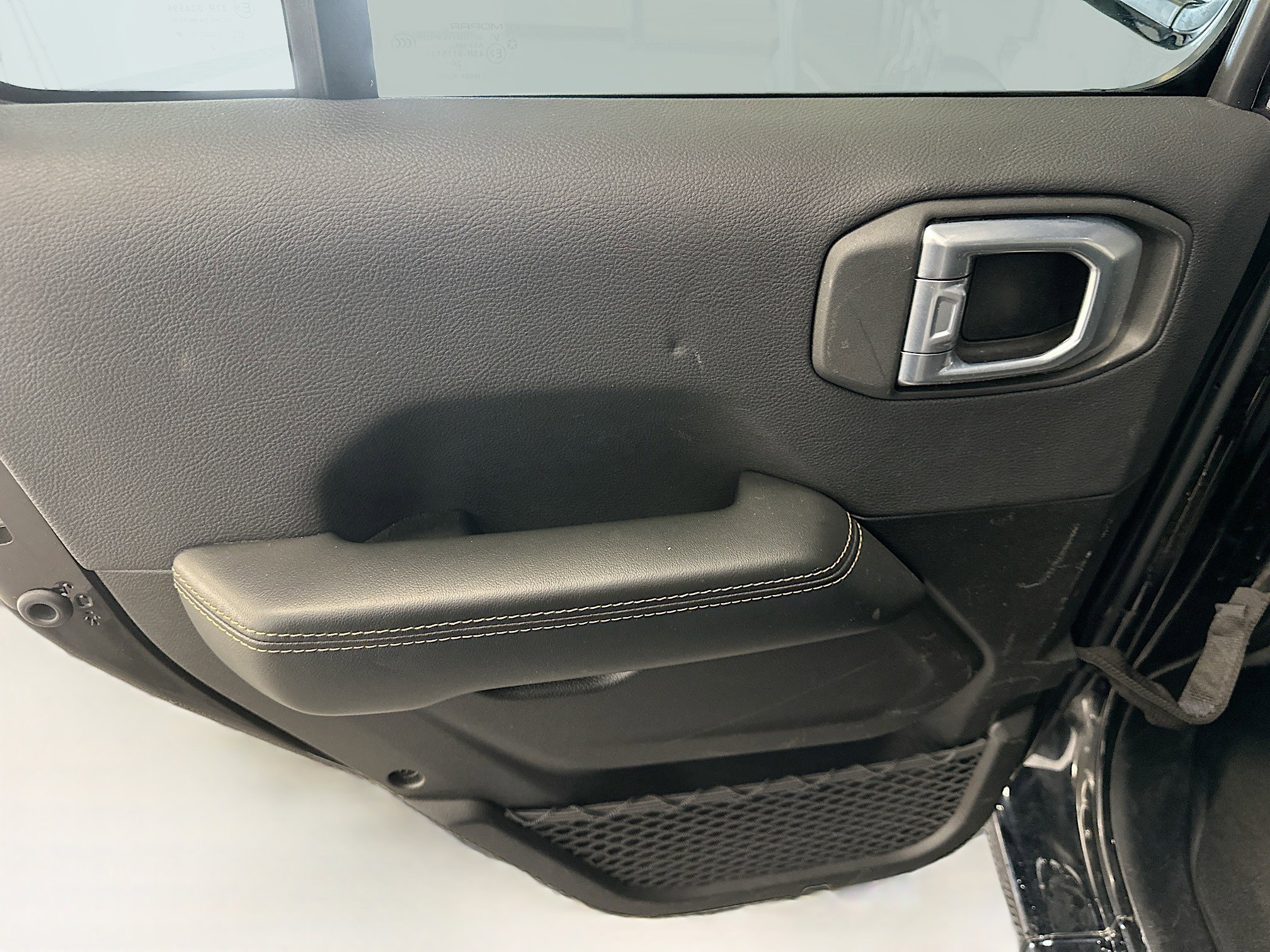 Used 2025 Jeep Wrangler Sahara image 26