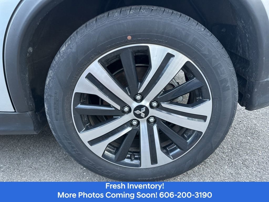Used 2025 Mitsubishi Outlander Sport ES image 9