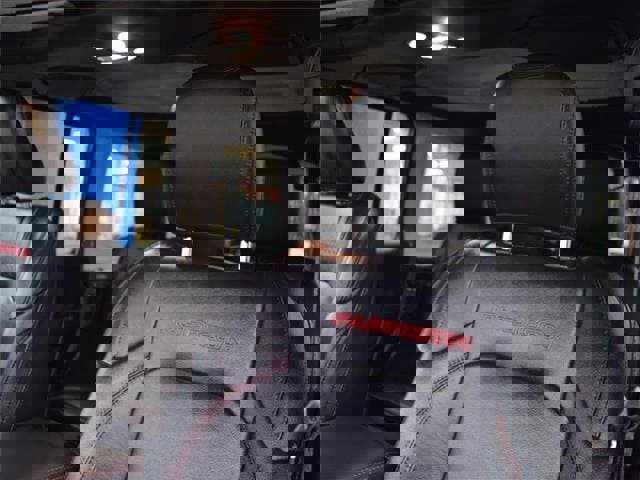 Used 2023 Jeep Wrangler Unlimited Rubicon w/ Steel Bumper Group image 19