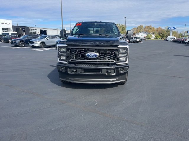New 2026 Ford F250 4x4 Crew Cab Super Duty image 2
