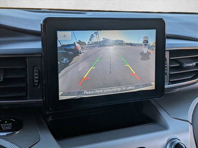 Used 2021 Ford Explorer XLT w/ Equipment Group 202A image 13