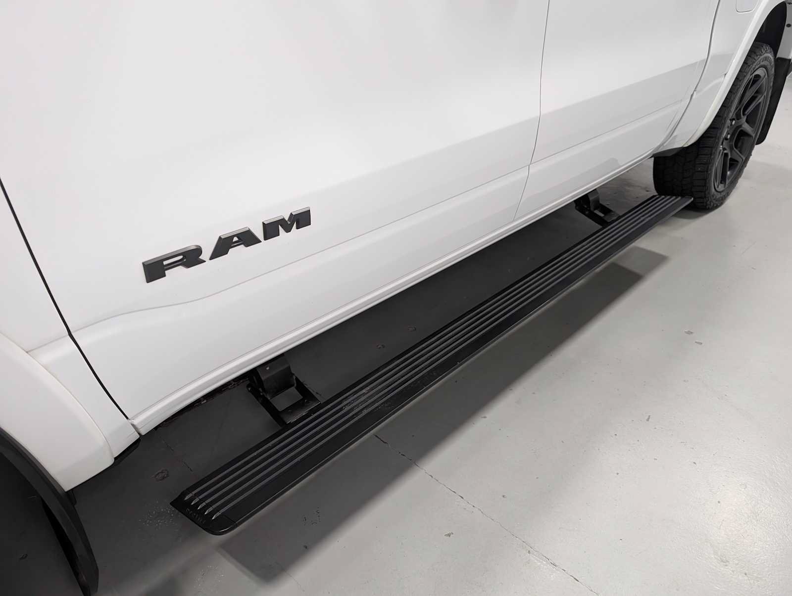 Used 2021 RAM 1500 Laramie w/ Night Edition AWD/4WD image 12
