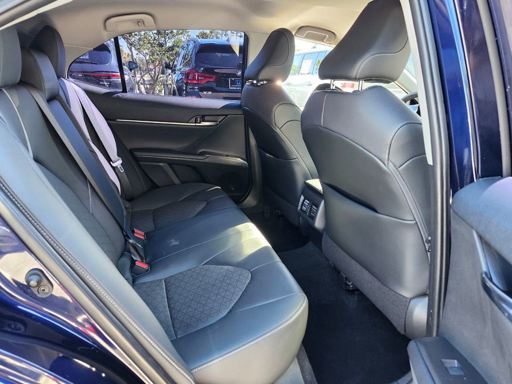 Used 2021 Toyota Camry XSE image 15