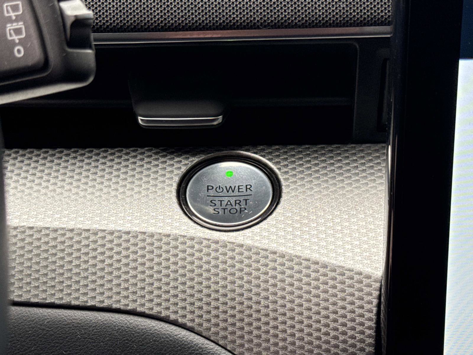 Used 2021 Ford Mustang Mach-E Select image 22