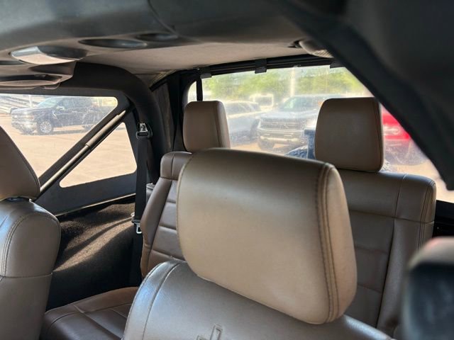 Used 2011 Jeep Wrangler Sahara w/ Connectivity Group AWD/4WD image 14