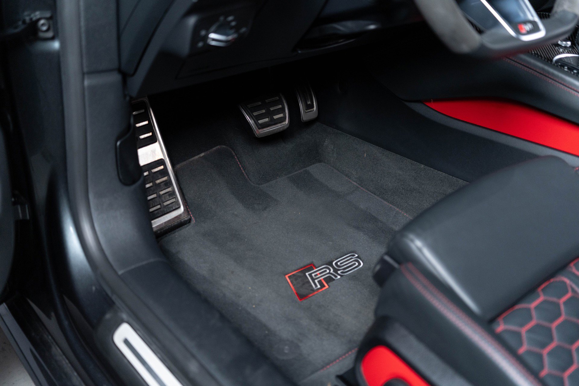 Used 2019 Audi TT RS AWD/4WD image 43