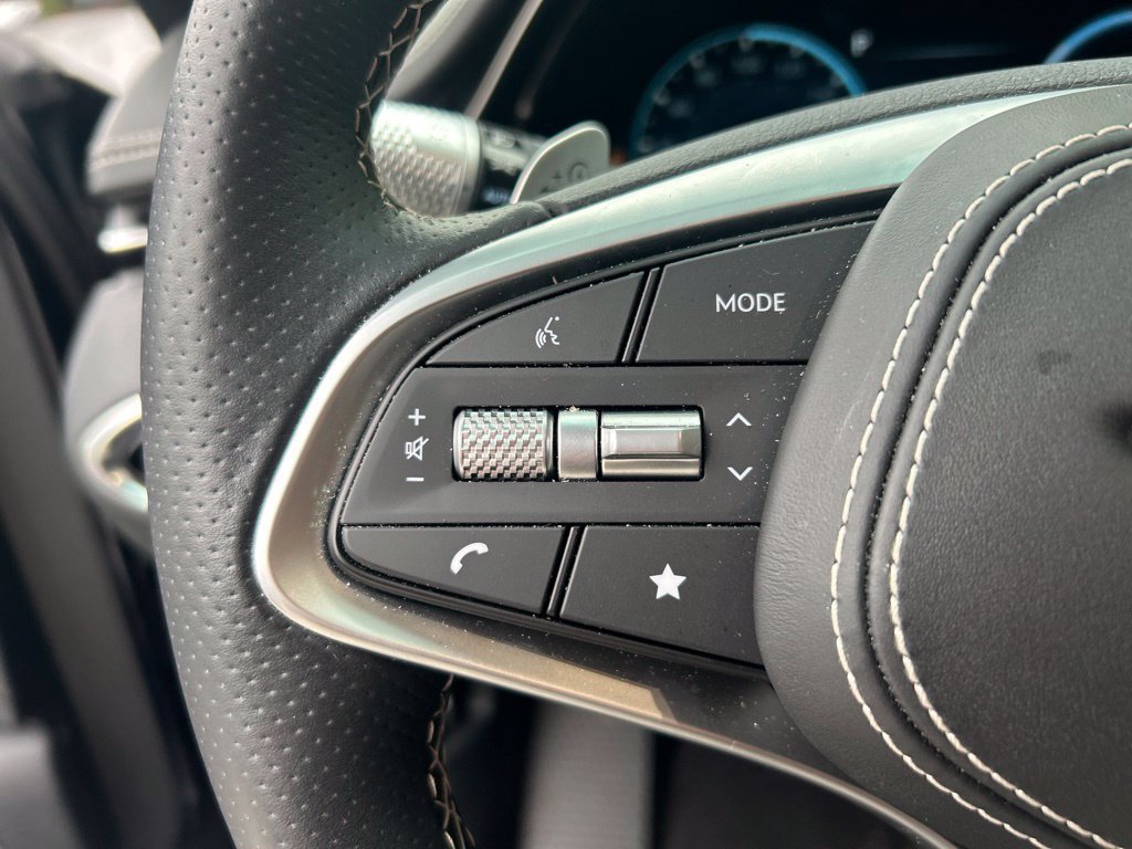 Certified 2025 Genesis Electrified GV70 w/ Prestige Package AWD/4WD image 9