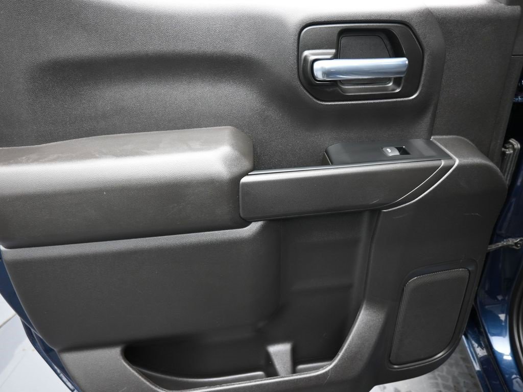Used 2022 Chevrolet Silverado 1500 LT image 12