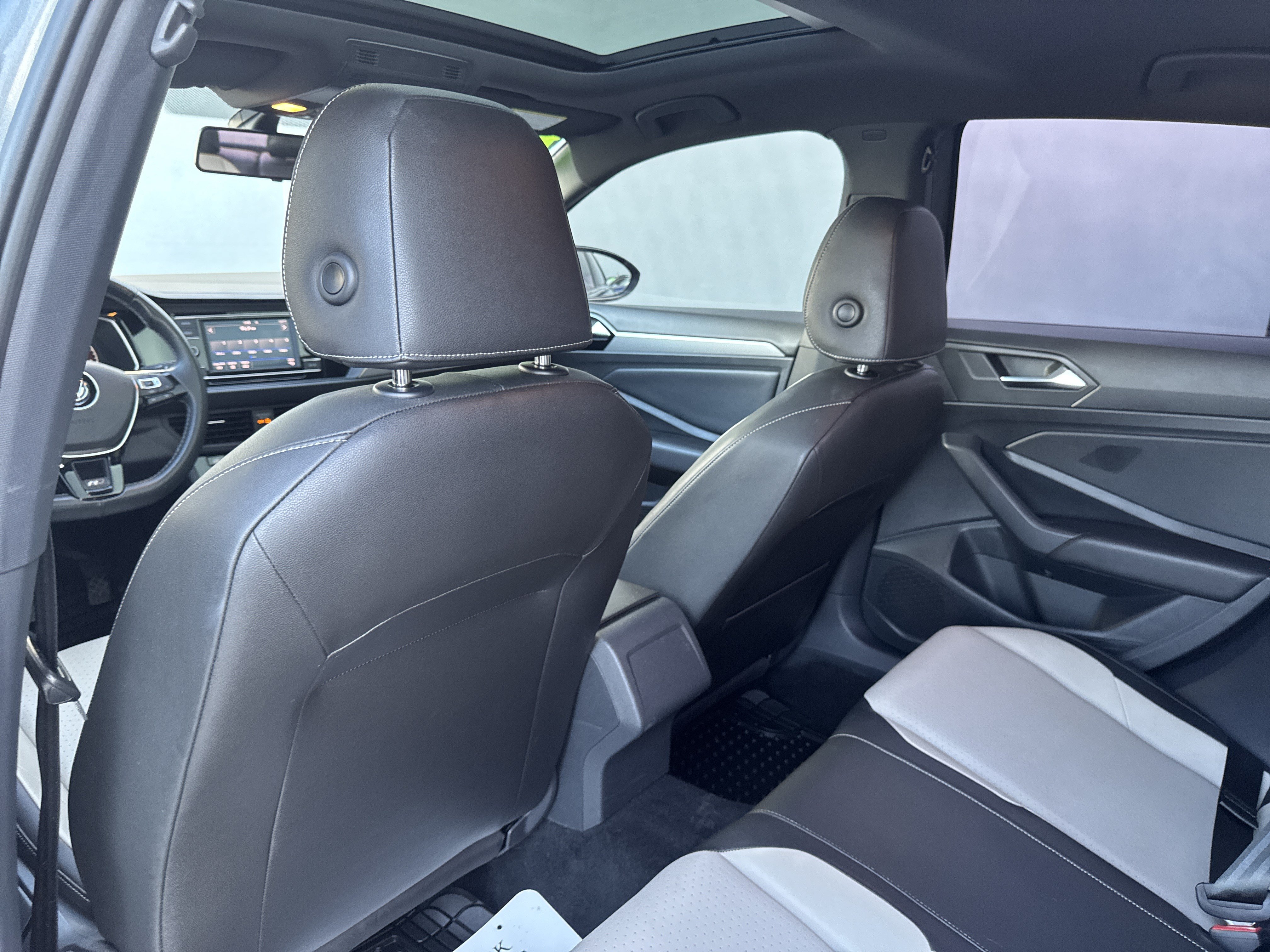 Used 2019 Volkswagen Jetta R-Line FWD image 26