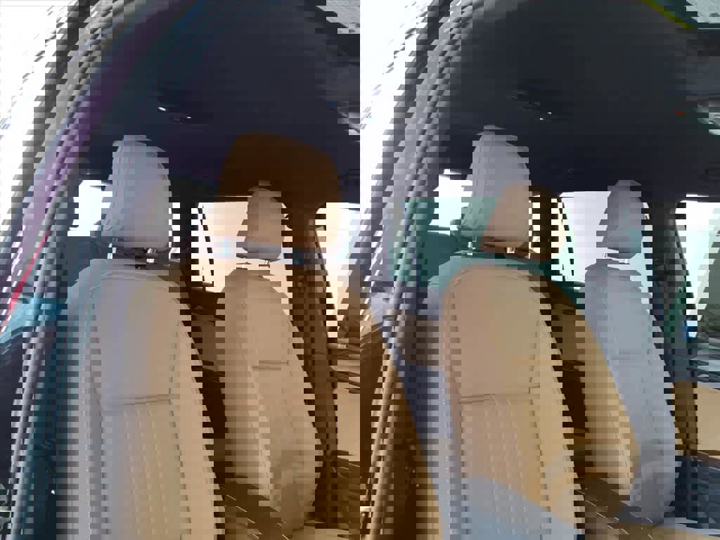 Certified 2023 Volkswagen Tiguan SE image 23