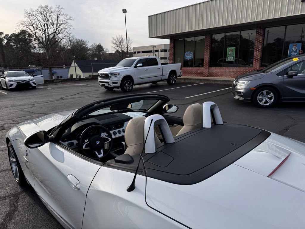 Used 2009 BMW Z4 sDrive30i image 34