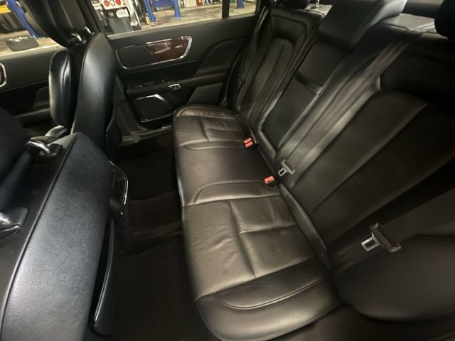Used 2017 Lincoln Continental Select FWD image 31