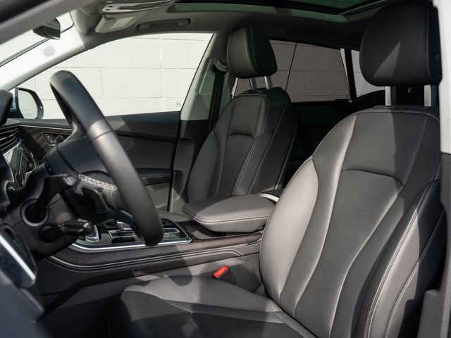 Used 2023 Audi Q8 Premium Plus w/ Premium Plus Package image 5