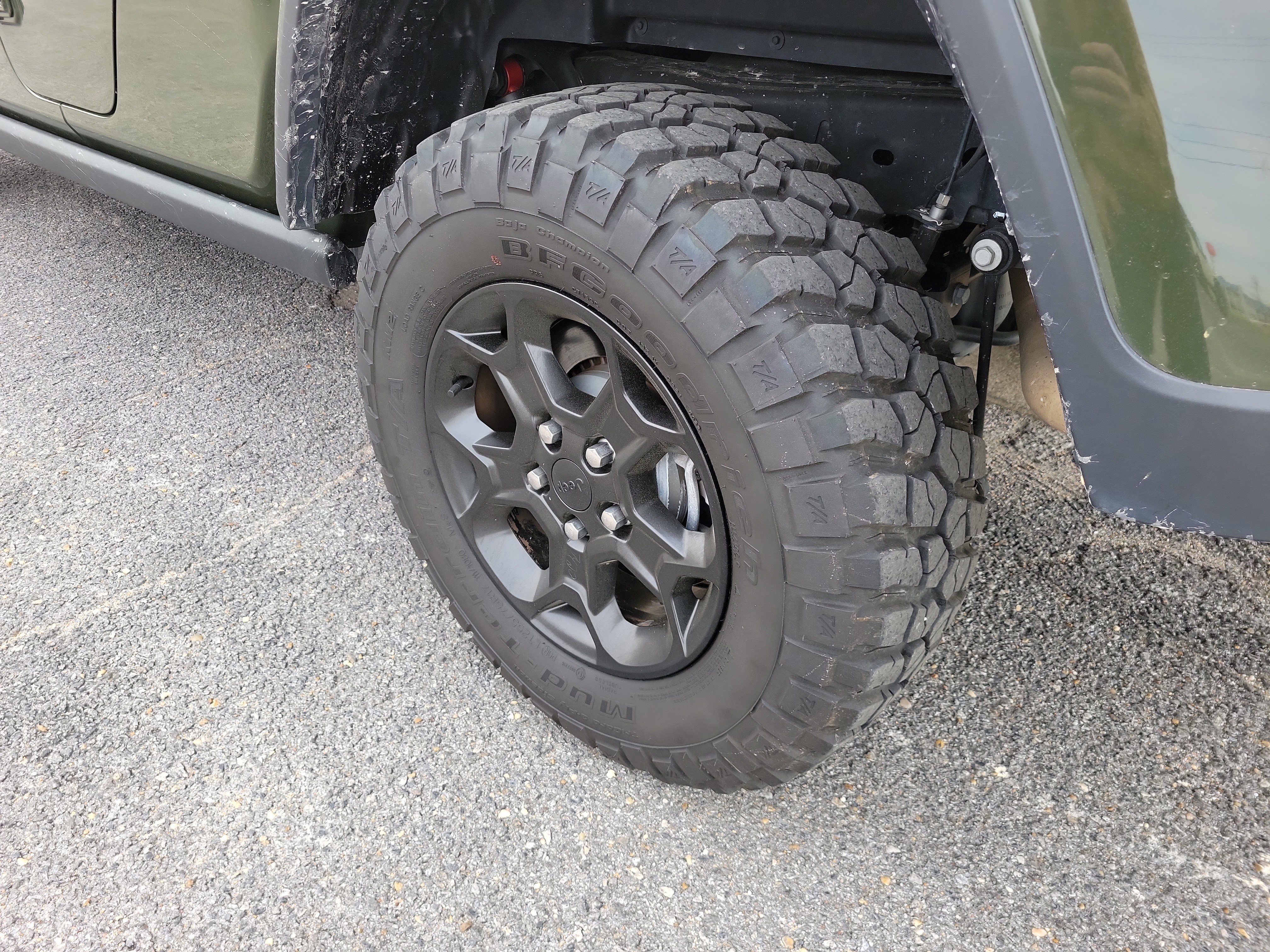 Used 2023 Jeep Gladiator Willys image 26