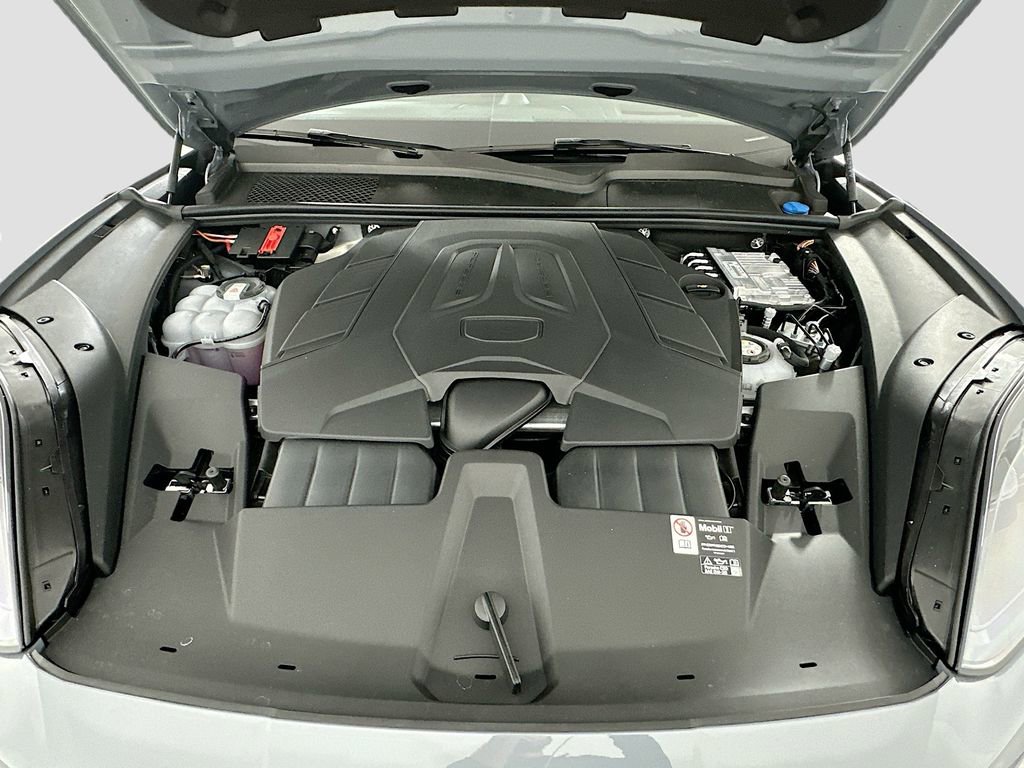 Certified 2026 Porsche Cayenne S image 32