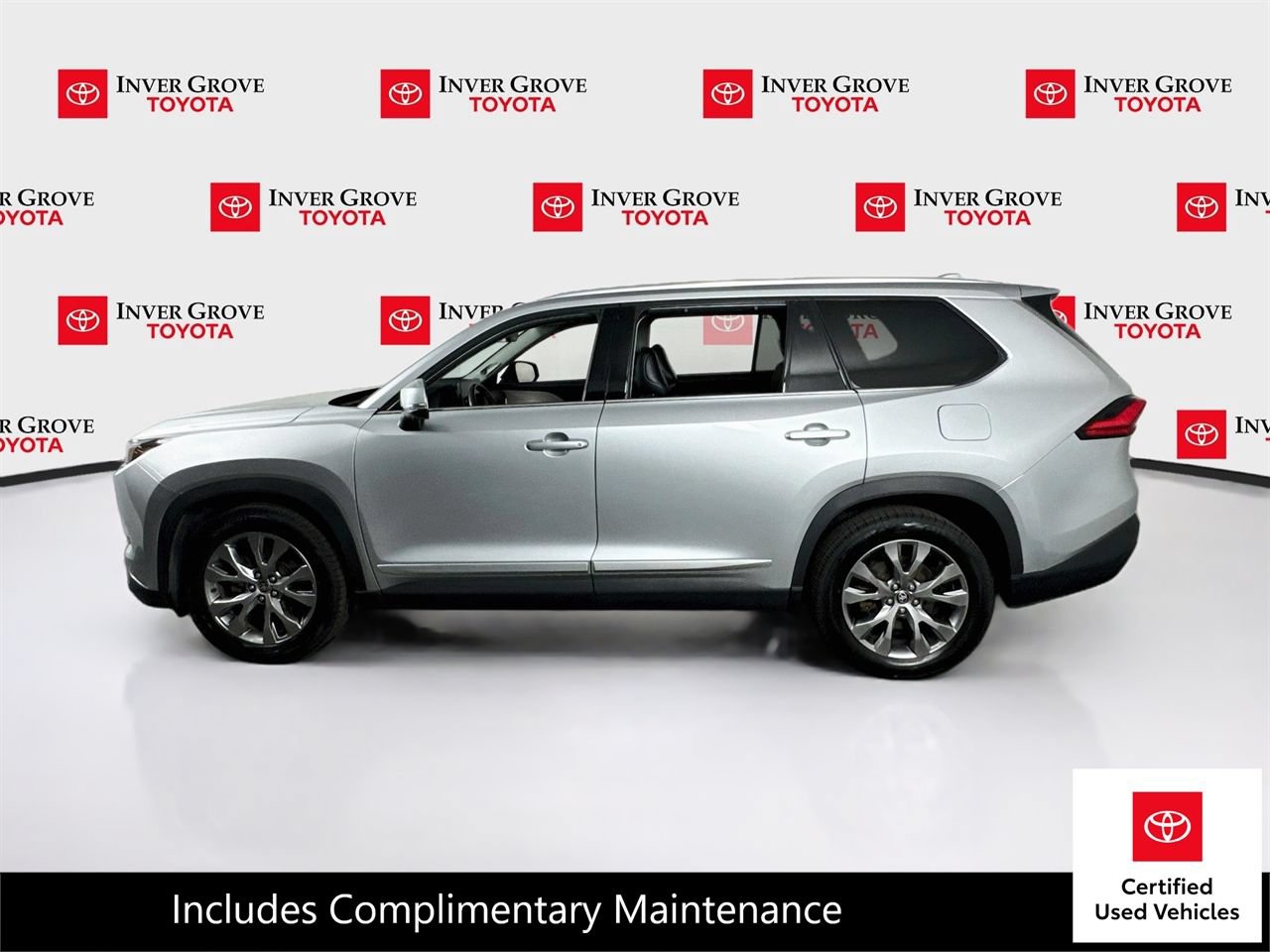 Certified 2024 Toyota Grand Highlander AWD image 8