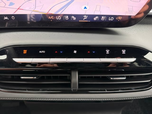 New 2026 Buick Enclave Avenir w/ Super Cruise Package FWD image 14