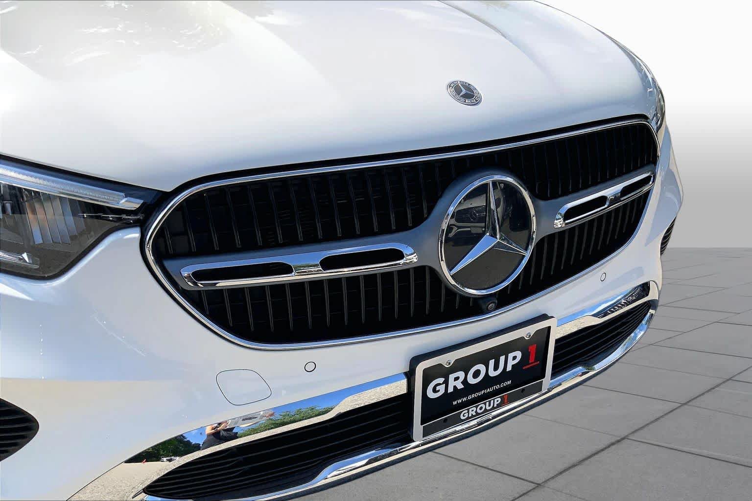Used 2025 Mercedes-Benz GLC 300 4MATIC image 30