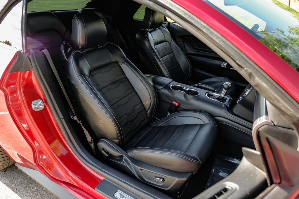 Used 2019 Ford Mustang GT Premium w/ GT Performance Package RWD image 35