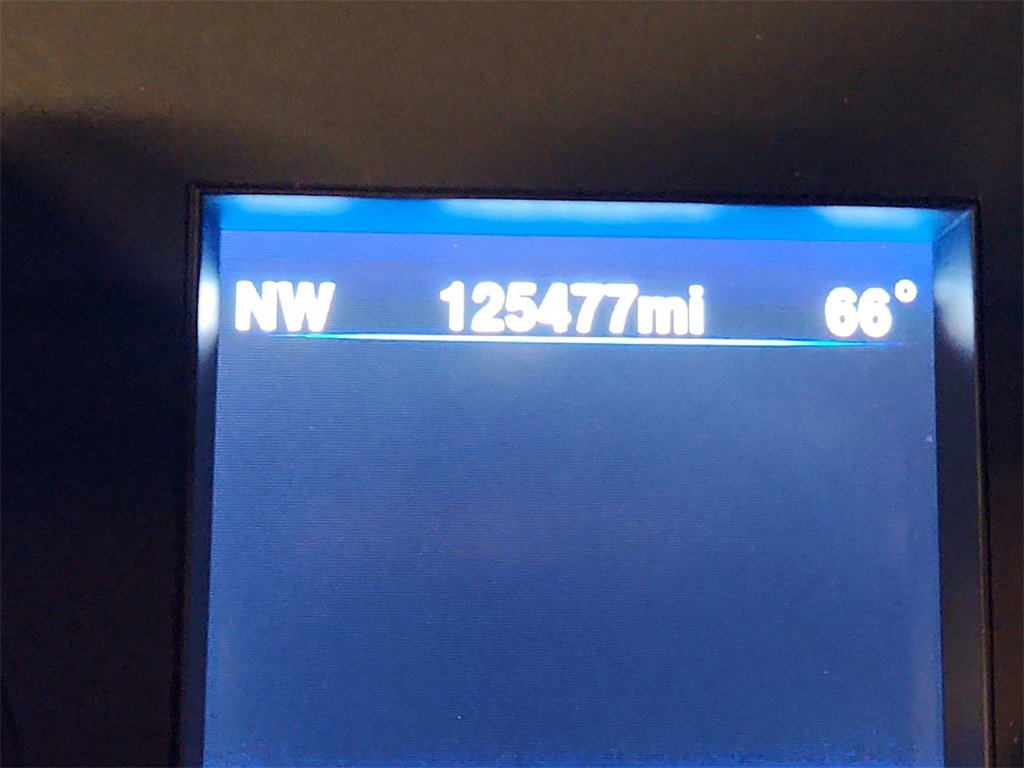 Used 2013 Chrysler 300 C image 16