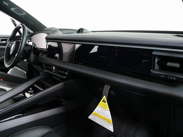 New 2026 Porsche Macan Turbo Electric image 26