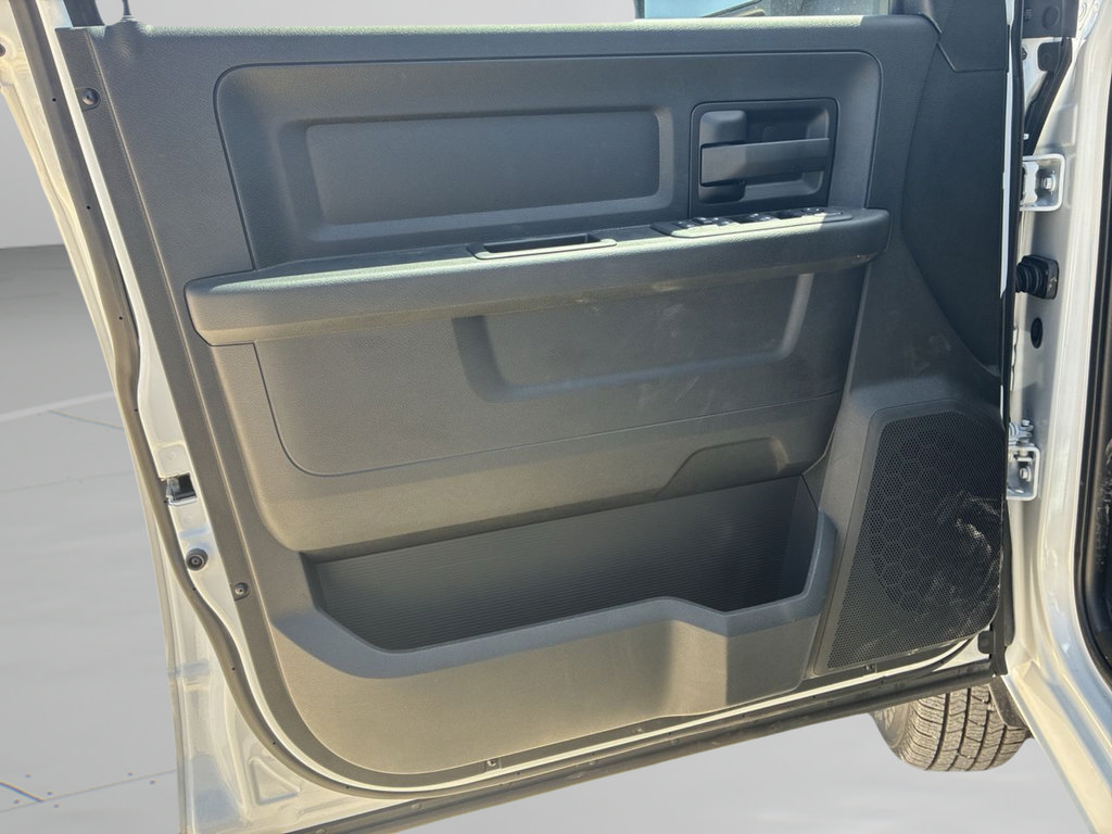 New 2026 RAM 3500 Tradesman AWD/4WD image 25