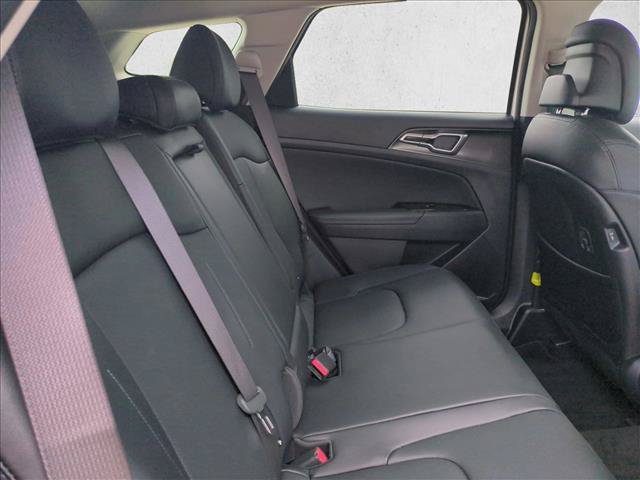 Used 2025 Kia Sportage EX AWD/4WD image 20