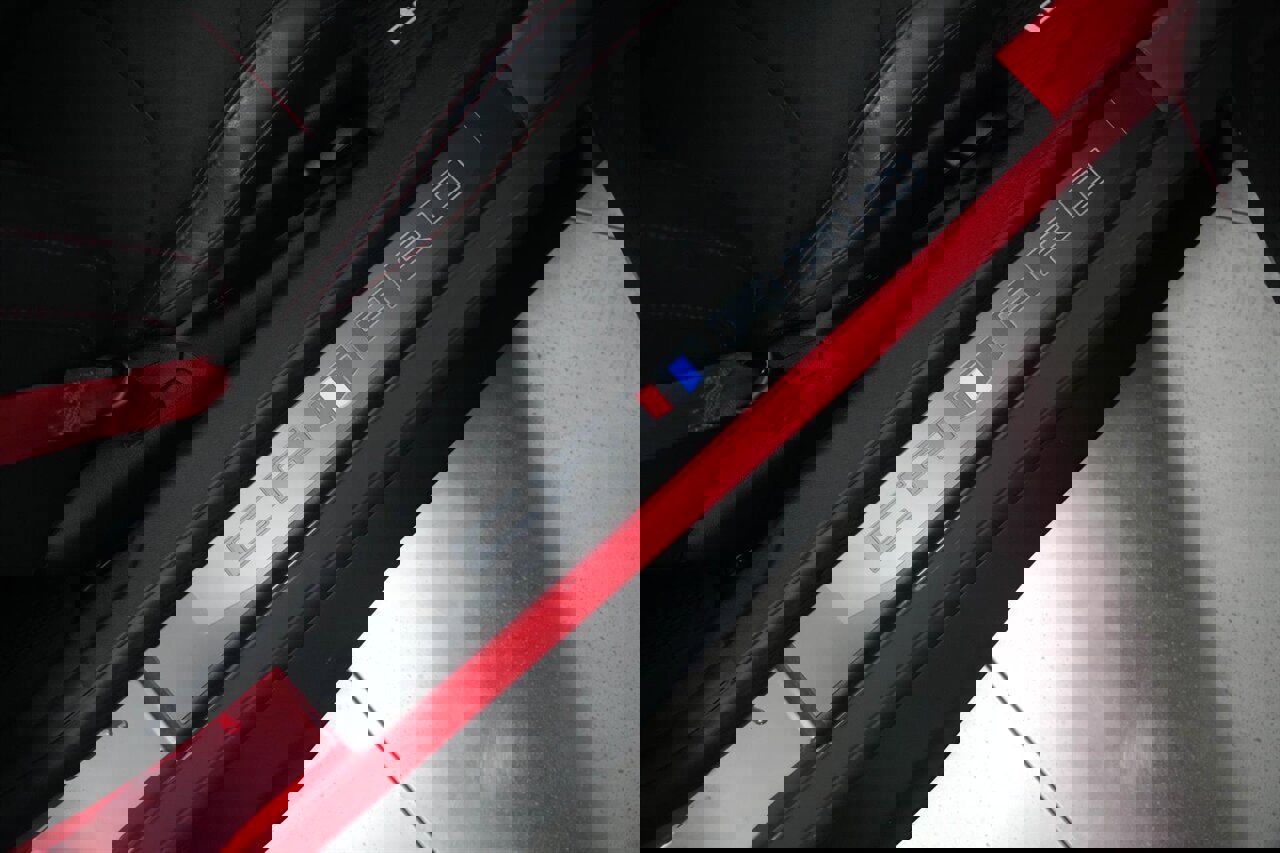 Used 2018 Chevrolet Camaro ZL1 image 32