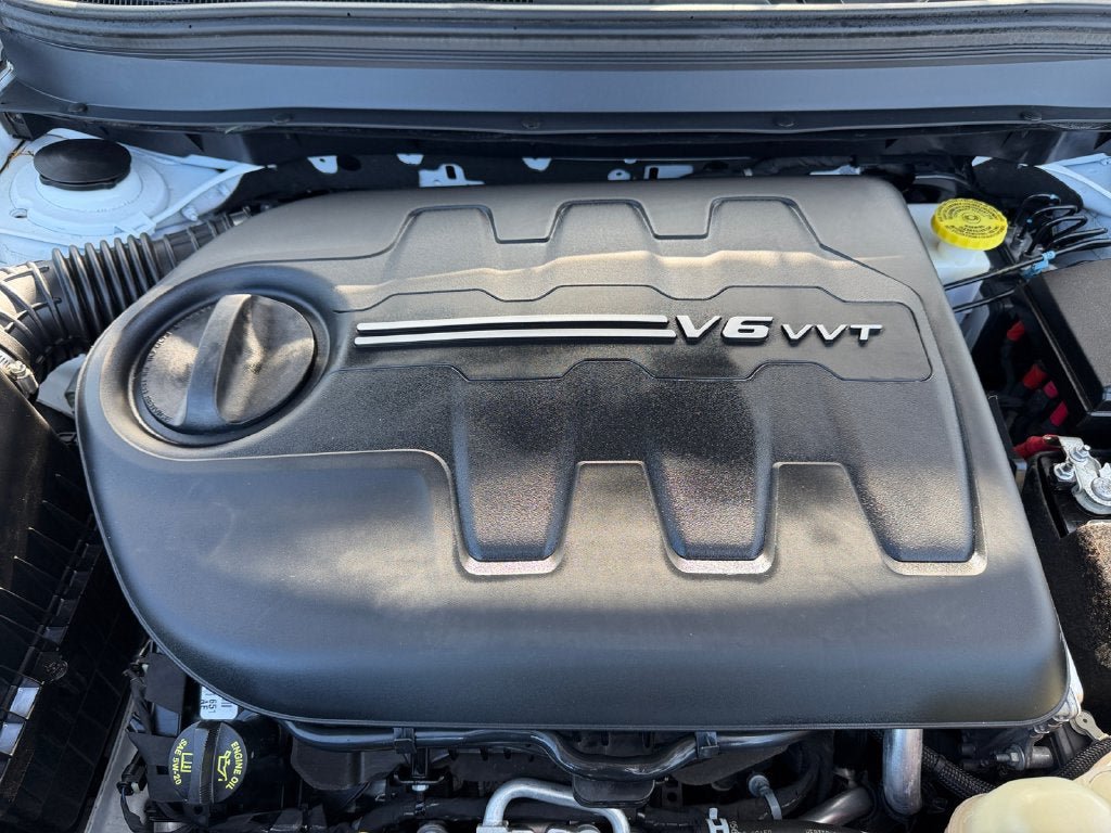 Used 2022 Jeep Cherokee Latitude w/ Sun & Sound Group AWD/4WD image 30