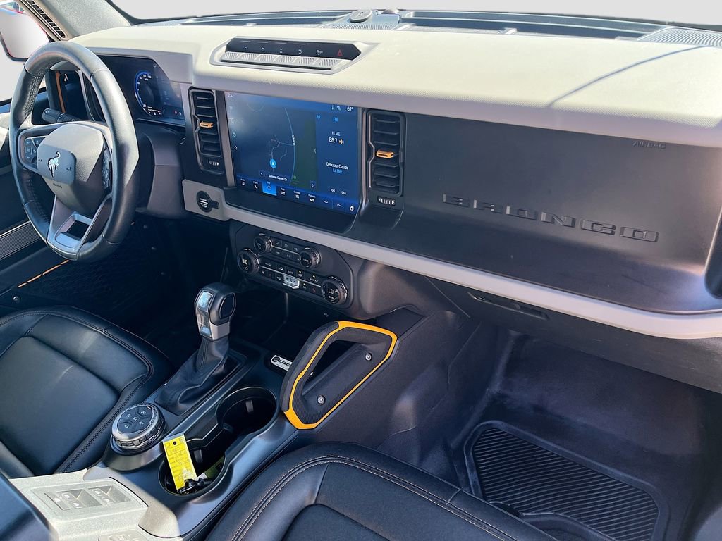 Used 2023 Ford Bronco Badlands image 28