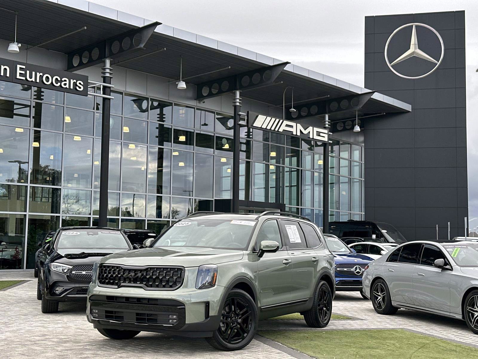 Used 2025 Kia Telluride SX Prestige X-Line image 1