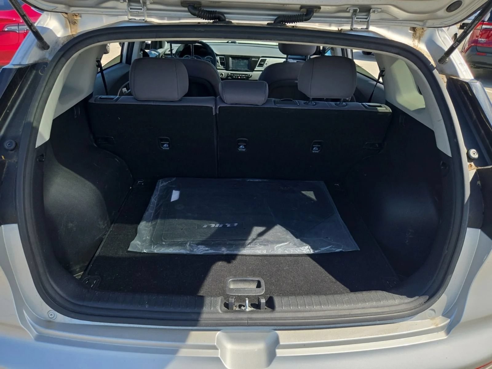 Used 2019 Kia Niro LX FWD image 10