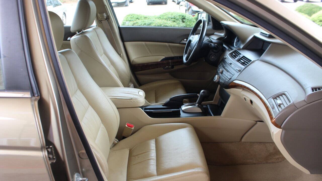 Used 2009 Honda Accord EX-L image 40