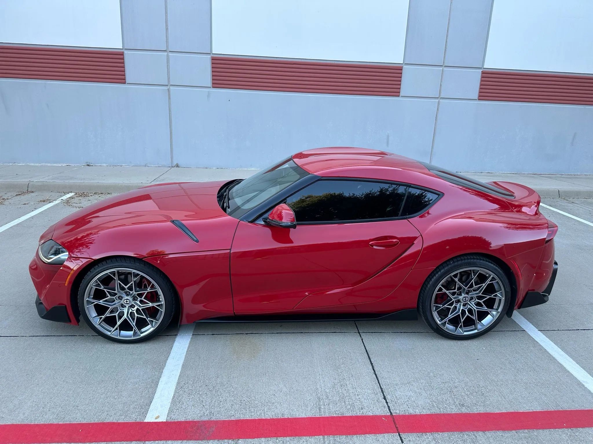 Used 2020 Toyota Supra Launch Edition image 3