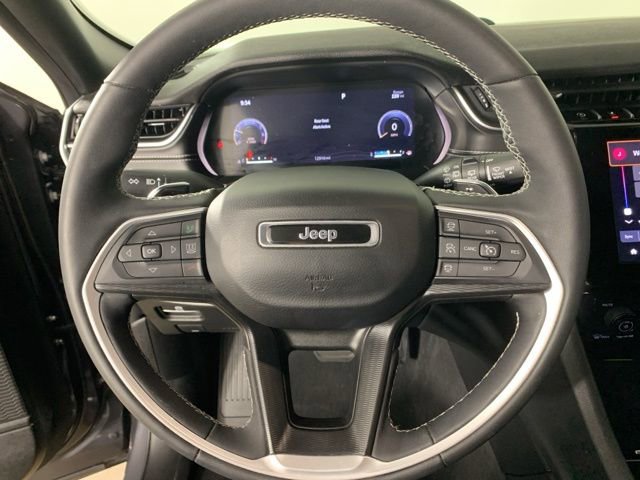 Used 2023 Jeep Grand Cherokee Altitude image 20